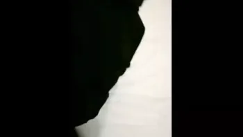 大叔3万一月保养正在写作业的大三美女拉过来脱衣无套爆操极品漂亮美穴